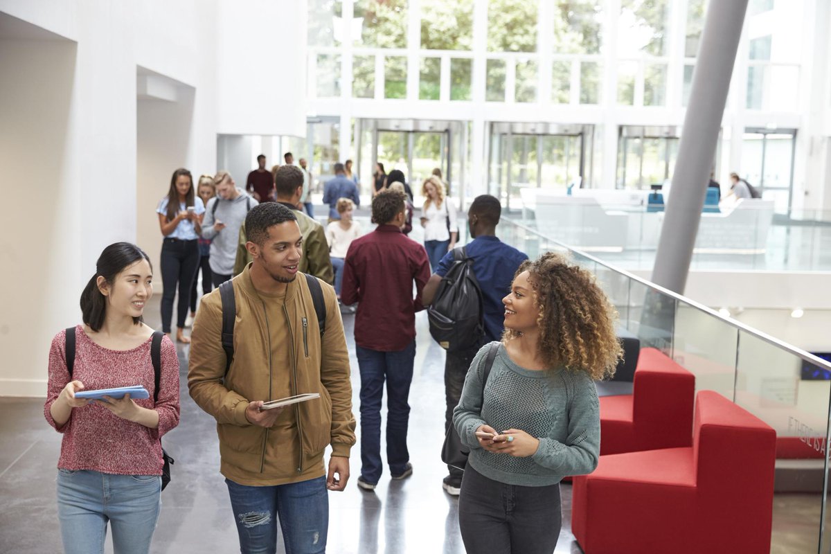 📚 [JOURNÉES PORTES OUVERTES 2024]  
RDV les 3 et 7 février et le 2 mars 2024 ! 
<a href="/UnivParisSaclay/">Université Paris-Saclay</a> vous ouvre ses campus à l’occasion des #JPO. SAVE THE DATE ❗
👉 tinyurl.com/5dhzawx2 
#orientation #formation #universite #licence #iut