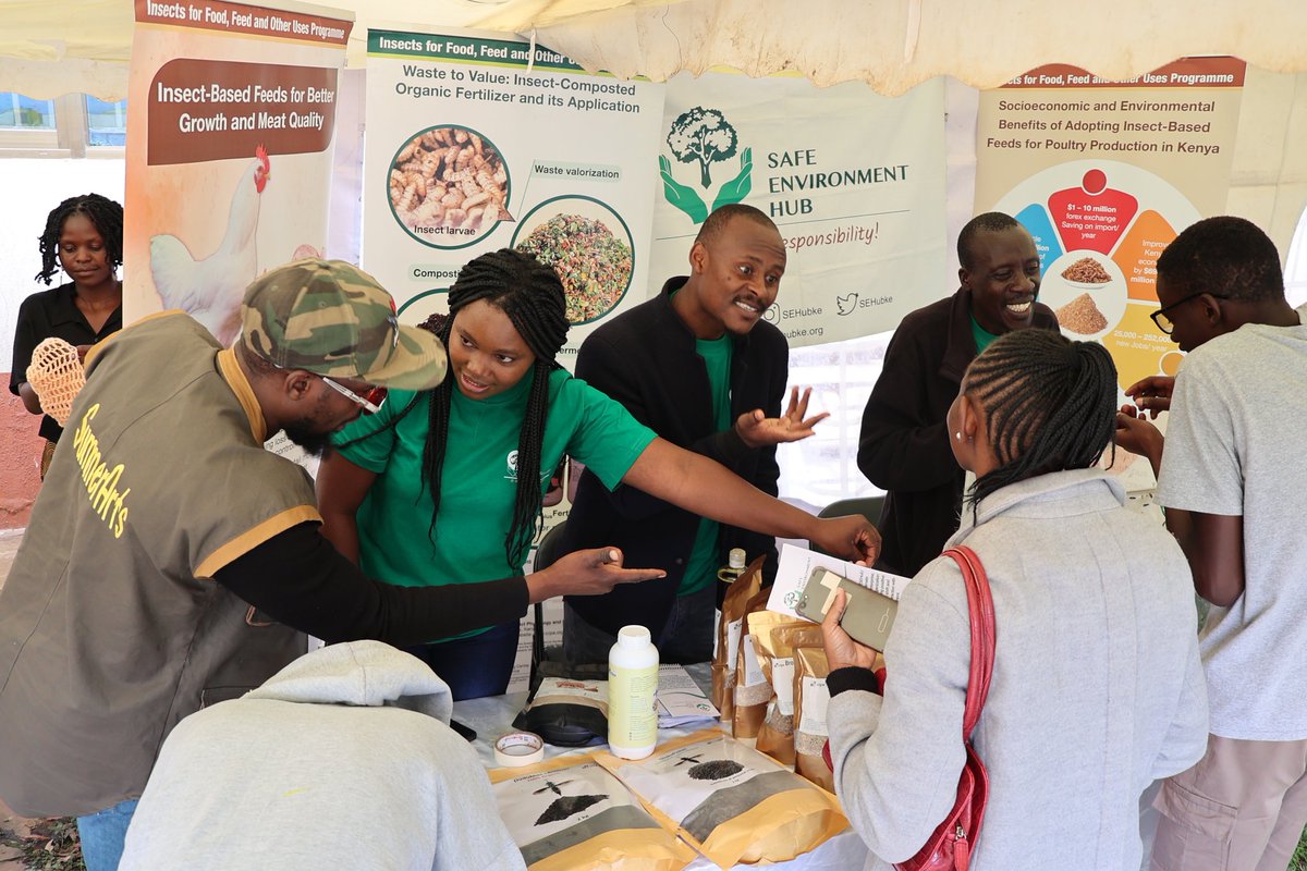 SEHubke's tweet photo. It was a beautiful day at @Ubunifu_Hub where we got to showcase our sustainable organic waste management at the Make Smthng 2023 Exhibition.
/->
#makesmthng #makesmthngweek #reuse #circularEconomy #ItsMyResponsibility https://t.co/c4WiyNblzO