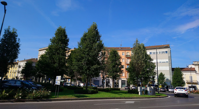 glmezzina's tweet photo. And that's a 5years wrap up. Thank you Piazza Risorgimento. The Journey continues. Welcome Future in the heart of #Cremona in wonderful Corso Campi ! - 🙂#HiResDIGITALCremona #immersiveaudio #MusicArts #Association #HearBeat https://t.co/Ow27tPIT0O