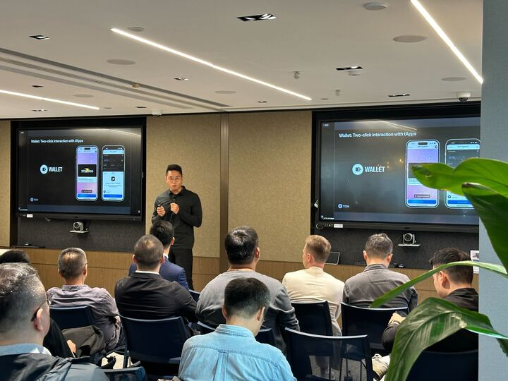 TonUP_io's tweet photo. 🌟 Today's TON Bootcamp HK Meetup, co-hosted by @HashKeyGroup &amp; @ton_blockchain, was a landmark for Web3's future!

🔥 Highlights: #TON Foundation President Steve &amp; #Telegram's VP shared their vision on blockchain's evolution and TON's pivotal role.

@Future3Campus #HKMeetup https://t.co/tfimVC71C7