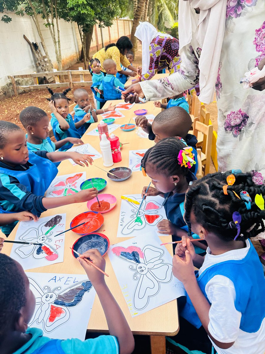MaarifTogo's tweet photo. Tout enfant est différent tout comme les empreintes de main. ✋
Chaque enfant est alors différent et spécial avec toutes ses différences.🎈🎈
#maarifvakfı
#maariftogo
#education
#maternelle
#improgram
#Togo https://t.co/wH8wtifXcR