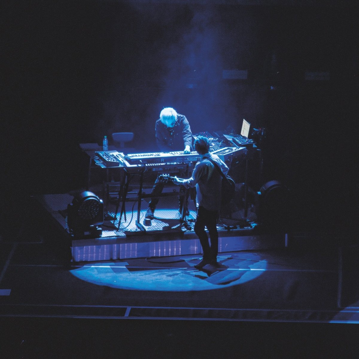 The first encore on our last tour was a duo performance by Steven Wilson and Richard Barbieri, of a song that we had never before attempted live: Collapse The Light Into Earth. Pre-order here: porcupinetree.lnk.to/PTCC 📸 by Carl Glover / Aleph Studio