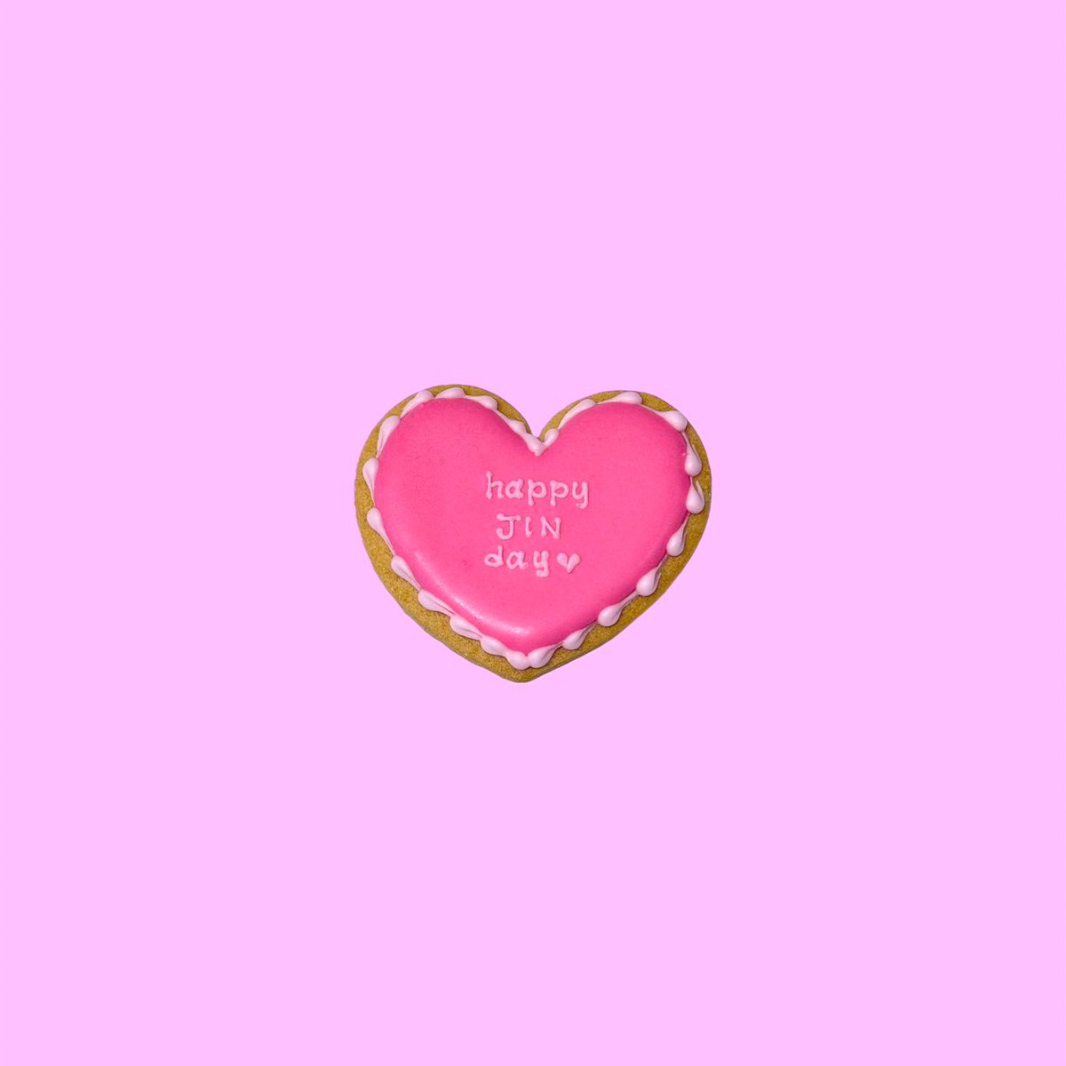 yolumlovesyou's tweet photo. #BTS #ジン さん🐹
お誕生日カフェ🎀11/29〜12/4 
ケーキ♡クッキー♡アイシング
デザイン公開🩷
@ALittleBraver92 様
@ALB92_JP  様
💗パネル展示
💗グッズパネル
💗カップ3種
💗それぞれ異なる特典セット
組み合わせや内容は写真をご覧ください🩷
yolum限定カップには透明トレカも付���ます
💗先着特典の配布方法

シールシート
30日50名様
1日50名様
4日100名様

キーリング
29日30名様
2日30名様
3日30名様

💗ケーキ
🩷クッキー
🩷アイシング
#방탄소년단진 #김석진 #석진 #진   #BTSJIN #JIN