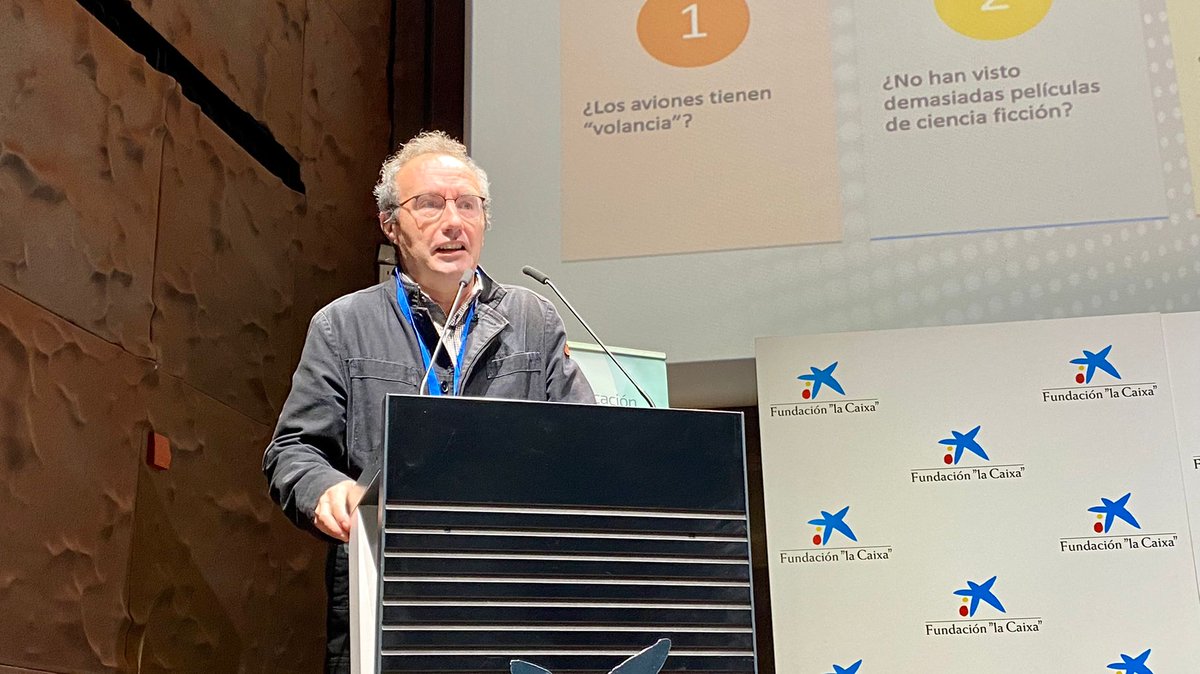 Da comienzo la conferencia inaugural del VI Foro de Comunicación de Salud Digital #ForoSD; ¿Qué es la IA?  a cargo de José Manuel Molina, catedrático del área de Ciencia de la Computación e #IA en la <a href="/uc3m/">UC3M</a>