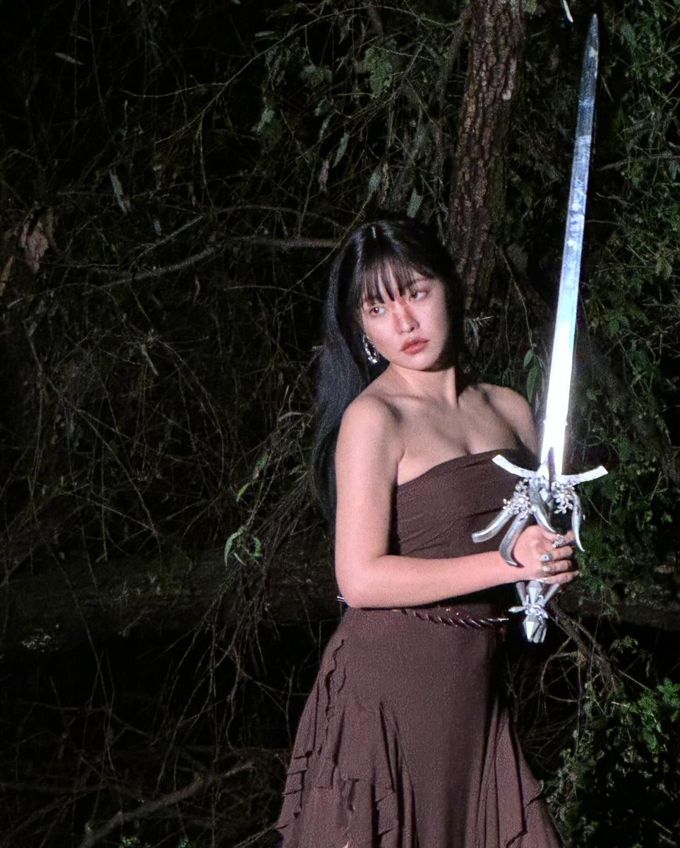 <a href="/RVsmtown/">Red Velvet</a> [INSTAGRAM POST] - 10P

칠킬의 추억
instagram.com/p/C0Lxjh5P3TZ

<a href="/RVsmtown/">Red Velvet</a> #RedVelvet #레드벨벳 #Yeri #예리 #Chill_Kill 
231128 · 18:02:38 KST