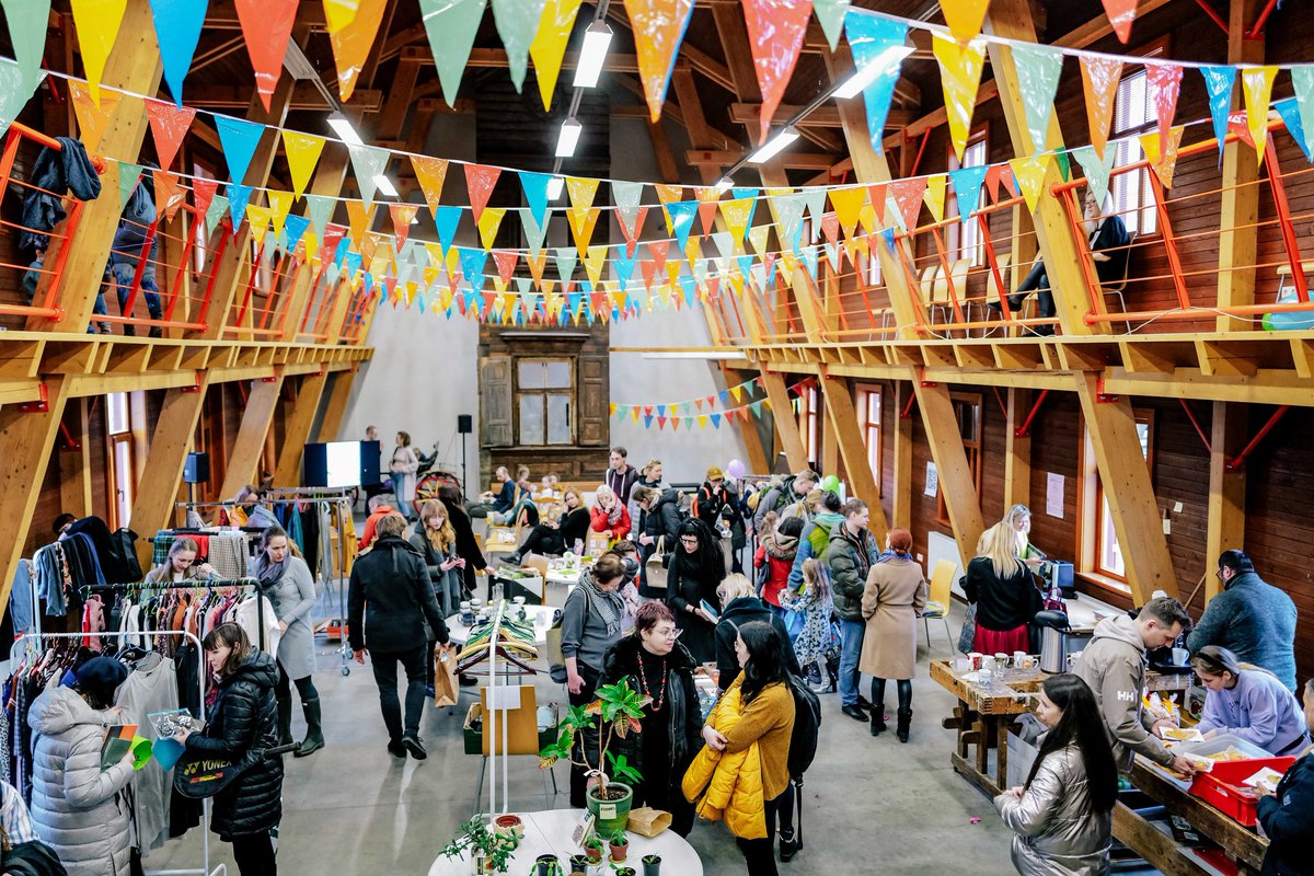 Sestdiena / 2.DEC  / 12-16.00 
MANTU MAIŅA GRĪZIŅKALNĀ VOL.4 ❄️ 

Turpinam atbrīvoties no labām, bet nevajadzīgām mantām, pretī paņemot sev ko noderīgu.

#GABdara saka: nepērc jaunu, samainies ar kaimiņu!  

Būs arī stāsti no 'Nomad architects' un <a href="/EdgarFresh/">Edgars Fresh</a> 'Kā dzīvot zaļāk?'