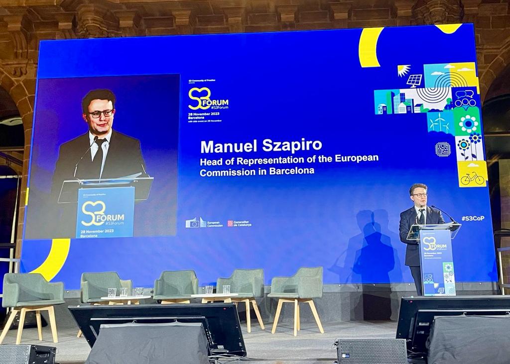 ComissioEuropea's tweet image. “#SmartSpecialisation brings the best of both our industrial innovation and our cohesion policy, with regional and national ownership. Helps bridge innovation divide”
🗣️ @ManuelSzapiro at first #S3Forum @S3Cop_EU