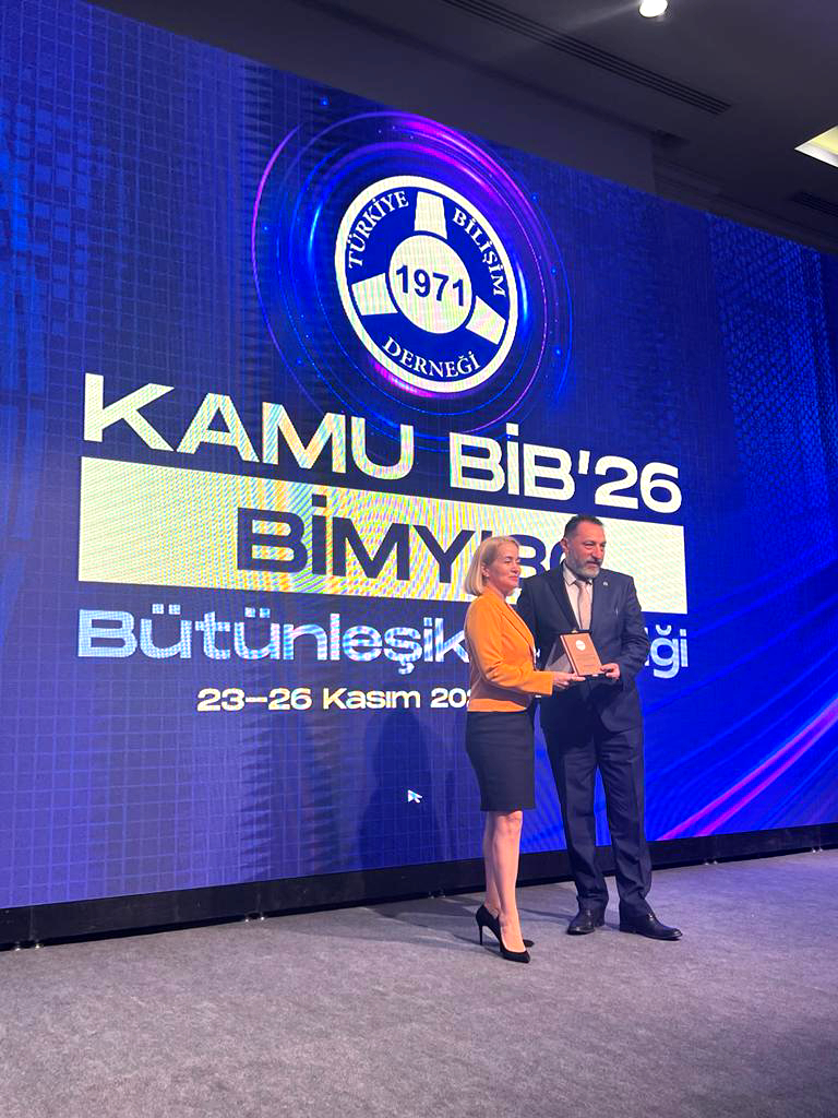 Platin sponsor ve çanta sponsoru olarak yer aldığımız Kamu-BİB’26 ve BİMY’30 Bütünleşik Etkinliği 23-26 Kasım tarihlerinde Antalya’da gerçekleşti. Etkinliğe katılan tüm değerli misafirlere ve bu özel organizasyon için Türkiye Bilişim Derneği'ne teşekkür ederiz.