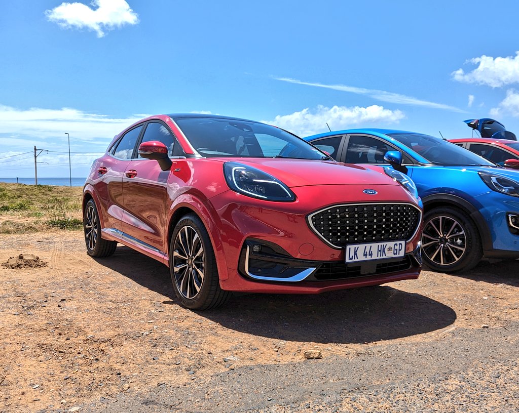 The long-awaited <a href="/FordSouthAfrica/">Ford South Africa</a> Puma is here. Launches today in 2 trim levels, Titanium and ST Line Vignale.
Pricing here - cars.co.za/motoring-news/…