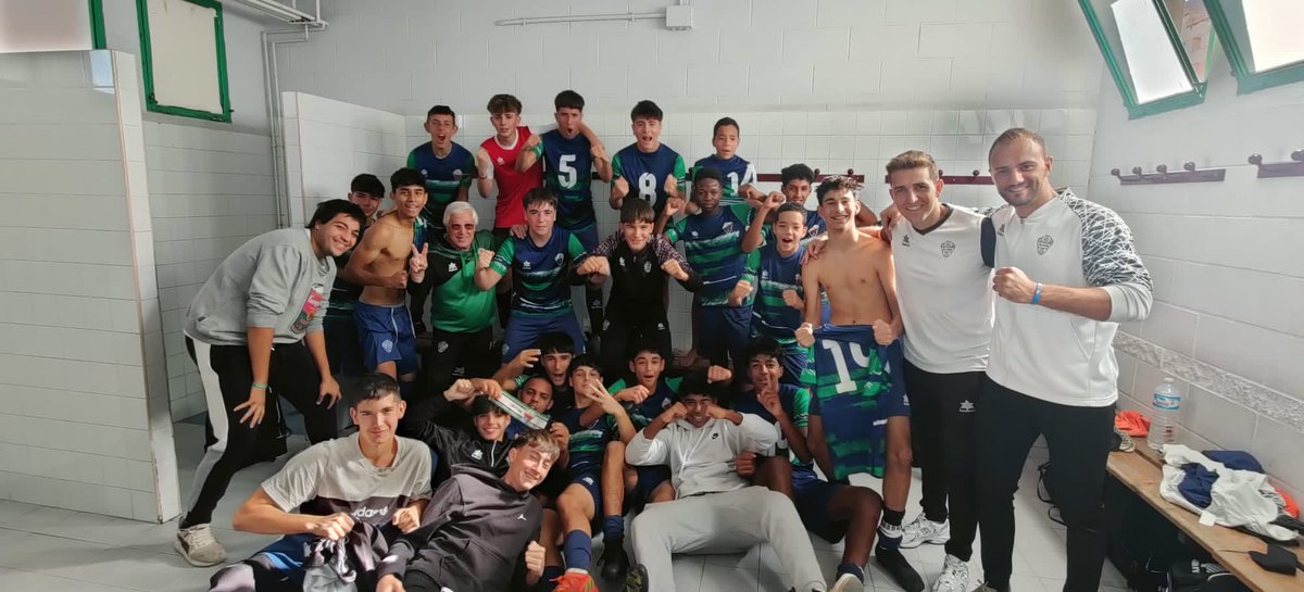 Cadete B 4️⃣-2️⃣ Gimnàstic Sant Vicent C2. Grandes!!! 💚💙 #cdpabloiglesias