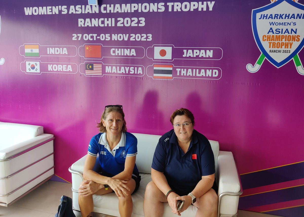 vinayakkm's tweet photo. #Hockey 

In Ranchi, had the privilege to sit for a joint interview with India coach Janneke Schopman and China coach Alyson Annan, to discuss hockey with the two legends. 🙏🏾🏑

✍️ My first #LongRead at Express, do read: https://t.co/BJxEAqFka0 https://t.co/fUazD2M7gA
