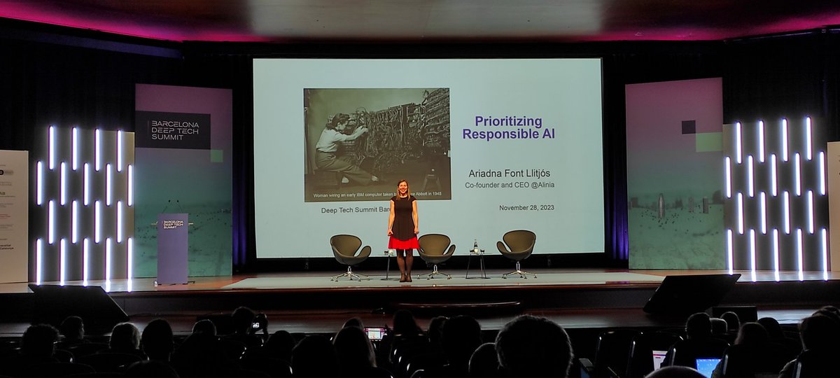RayGButler's tweet image. La #IAResponsable es un tema serio. En serio. Y la ignorancia que nos rodea es supina. Me incluyo en ese grupo. Nos lo cuenta @quicola Ariadna Font en el #BarcelonaDeepTechSummit.