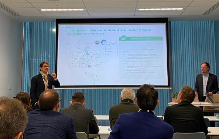 Energy_stream's tweet photo. "L'industrie de l'acier doit se convertir au bas carbone. Les décisions se prennent maintenant en supprimant les haut fourneaux pour implémenter de nouveaux processus." @Francois_Mart1 - Chef de Projet MosaHYc GRT Gaz #mosaHYc #HH23 @GRTgaz https://t.co/8jc8P5dIUc