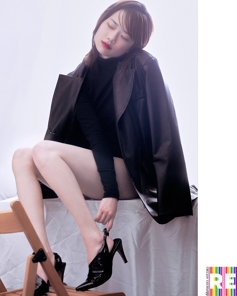 photostudioRe's tweet photo. No pants look
Model Composite Card
#photostudioRE #촬영작가 #포토 #패션포토 #패션포토그래퍼 #모델포트폴리오 #포트레이트 #portrait #ポートレート #CompCard #CompositeCard #노팬츠룩 #Nopantslook https://t.co/MaO0TLFVwr