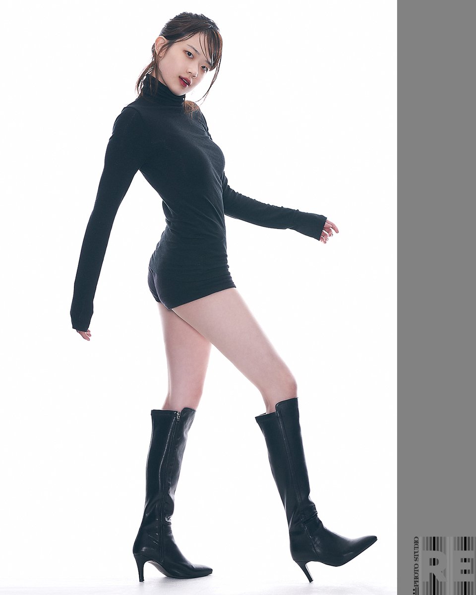 photostudioRe's tweet photo. No pants look
Model Composite Card
#photostudioRE #촬영작가 #포토 #패션포토 #패션포토그래퍼 #모델포트폴리오 #포트레이트 #portrait #ポートレート #CompCard #CompositeCard #노팬츠룩 #Nopantslook https://t.co/xwnxin1LKN