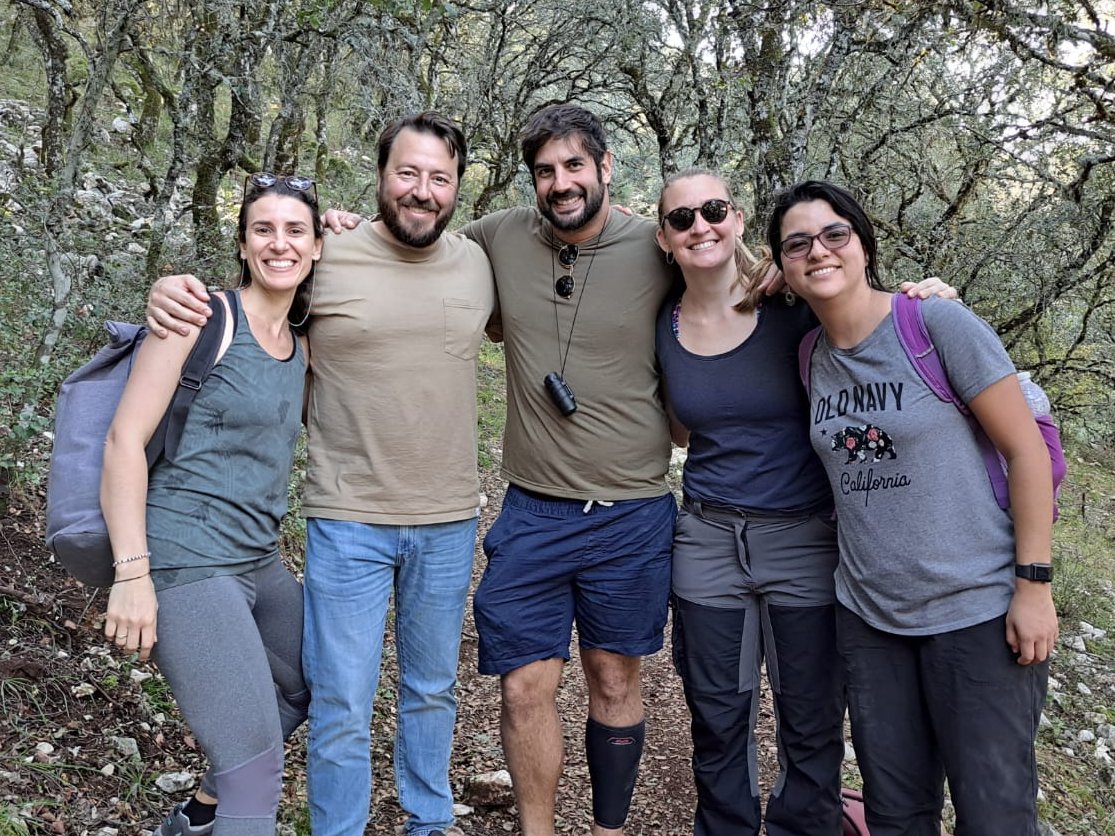 Jonas Geldmann (@jgeldmann) on Twitter photo What a fantastic conservation team: <a href="/H_AlvesPinto/">Helena Alves-Pinto</a>, <a href="/FarooqHarith/">Harith Farooq</a>, <a href="/antogorosabel/">Antonella Gorosábel</a>, and <a href="/KpulidoCh/">Katherine Pulido Chadid</a> at the annual <a href="/Macroecology/">CMEC</a> retreat. So lucky to be working with these guys!! and thank to <a href="/DFF_raad/">DK Frie Forsk.fond</a> and <a href="/MSCActions/">Marie Skłodowska-Curie Actions</a> for making it possible! 🇧🇷🇩🇰🇲🇿🇦🇷🇨🇴 What a fantastic conservation team: <a href="/H_AlvesPinto/">Helena Alves-Pinto</a>, <a href="/FarooqHarith/">Harith Farooq</a>, <a href="/antogorosabel/">Antonella Gorosábel</a>, and <a href="/KpulidoCh/">Katherine Pulido Chadid</a> at the annual <a href="/Macroecology/">CMEC</a> retreat. So lucky to be working with these guys!! and thank to <a href="/DFF_raad/">DK Frie Forsk.fond</a> and <a href="/MSCActions/">Marie Skłodowska-Curie Actions</a> for making it possible! 🇧🇷🇩🇰🇲🇿🇦🇷🇨🇴