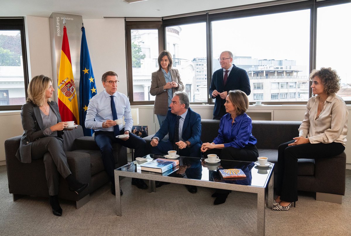 eliasbendodo's tweet photo. Un gran equipo con el mejor capitán. https://t.co/DEu4HWnXuA