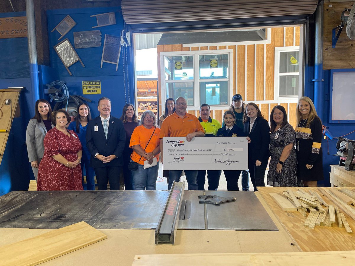 Thank you to <a href="/NationalGypsum/">National Gypsum</a> for donating $30,000 to <a href="/oneclayschools/">Clay County District Schools</a> 
<a href="/ClayCTE/">Clay Career Tech Ed</a> Programs this #GivingTuesday! We are incredibly grateful for National Gypsum's Green Cove Springs PermaBASE Plant and their team for their support of #CareerTechEd trades programs
#ngcgiving2023