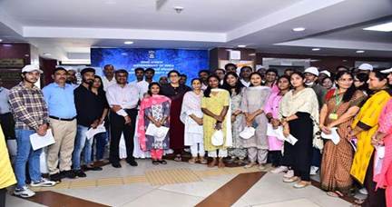 PIB_India's tweet image. #SpecialCampaign3.0 concludes  in the Ministry of Minority Affairs and the organizations under its control

Main focus areas of the Campaign include effective disposal of various references, public grievances, cleanliness drive, disposal of scrap etc.

Approx. 34000 square feet