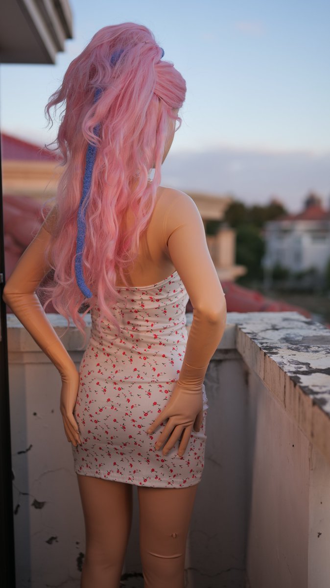 manaminanase's tweet photo. BARBIE UP! In new NN50 skinsuit collection by NEOGAN.
.
#molis #inthemask #neogan #latexsuit #latexcatsuit #NN50 #latex #barbiedoll #barbiemask #dollmask #kigurumi #skinsuit