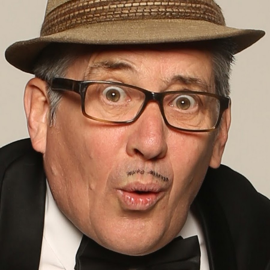 SimonMoffat7's tweet photo. I was only charged for one dried milk (used for cereal) by the Tesco cashier yesterday. So I got one free (£3.35). It's quite the dilemma, but I got a real buzz from it. It's not free biscuits @Arthur_Strong, I'll grant you. But what a rush! 🤣😂 #CountArthurStrong https://t.co/oNK7Wb3GwF
