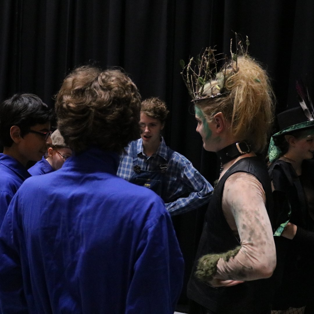 BSB_Brussels's tweet image. Our production of "A Midsummer Night's Dream" hits the stage later this week. Don't miss the magic and be sure to check out our behind-the-scenes preview article, showcasing the incredible hard work that brings all our shows to life! bit.ly/3GhP6Ae #theatre #schoolshow