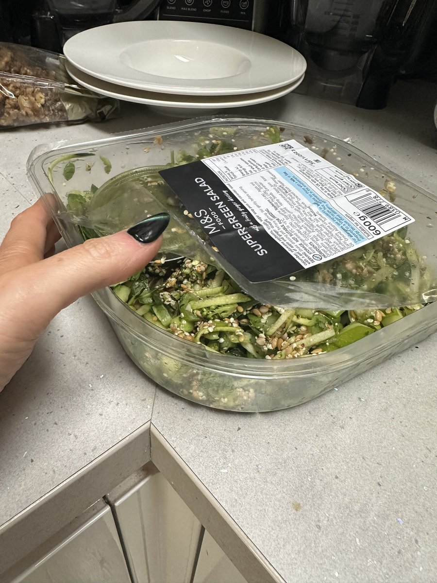 Victoria tweet media