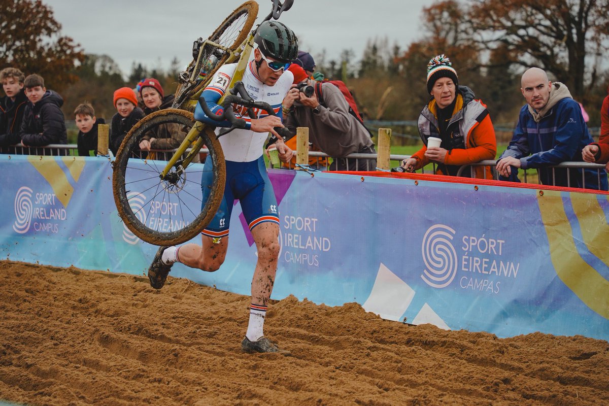 Dan Barnes tweet media