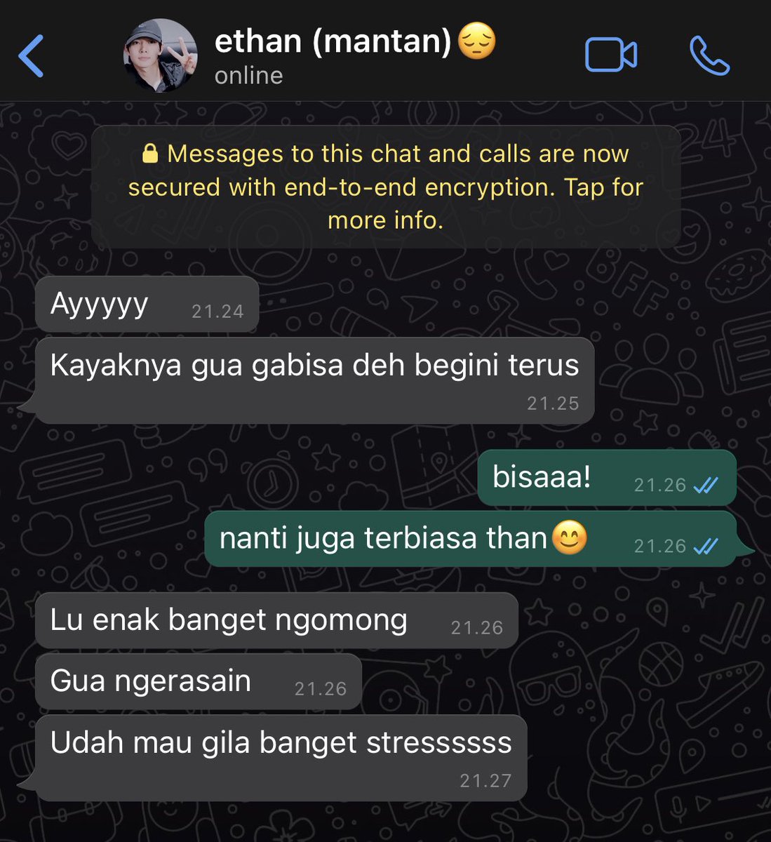 • cape cape belajar move on, mantan malah ngechat

ー a lee heeseung few tweets au
ft. karina