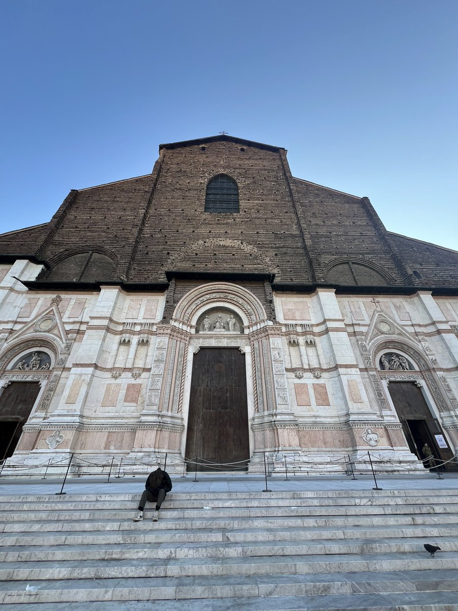 paredesmig's tweet photo. In Bologna for #Epidemics9 — Come chat about mpox and phylodynamics with (jet lagged) me at the poster session tonight! 

Preprint: https://t.co/GPY7OFrKKd

And check out other Bedford lab @trvrb posters by @wcassias  &amp; Sravanai and a cool genomics talk by @CecileTK_ https://t.co/dgsvTUm680