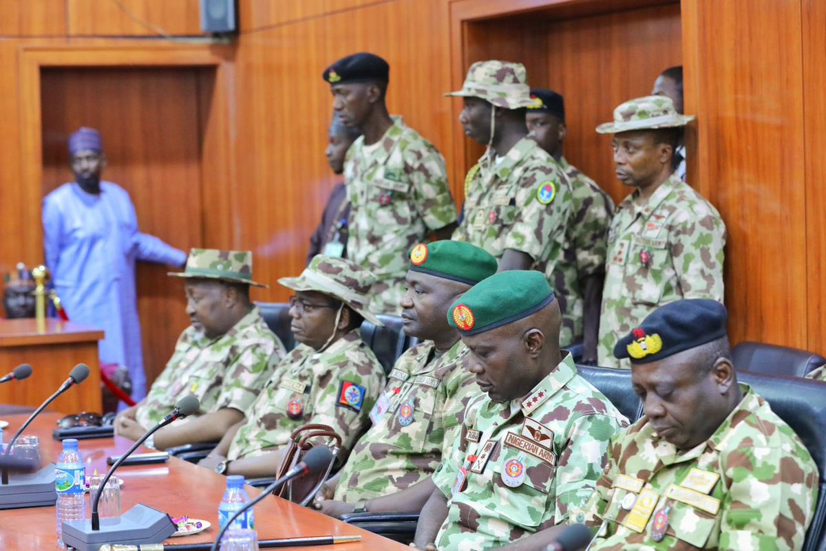 Isa Gusau (@isa_gusau2023) on Twitter photo Defence Minister: <a href="/ProfZulum/">Prof. Babagana Umara Zulum</a> risks his life for Nigerian military
… I will sustain support, Governor assures
Borno State Governor, Babagana Umara Zulum, has been according incredible support to the Nigerian military and in many instances he risks his
life visiting front Defence Minister: <a href="/ProfZulum/">Prof. Babagana Umara Zulum</a> risks his life for Nigerian military
… I will sustain support, Governor assures
Borno State Governor, Babagana Umara Zulum, has been according incredible support to the Nigerian military and in many instances he risks his
life visiting front
