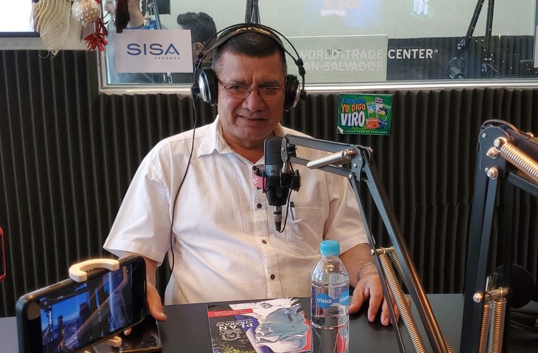 UESoficial's tweet photo. @juanrosaues Para el #IngresoUES2024, la @uesoficial tiene 12 mil cupos. “Estamos pidiendo a las decanaturas y vicedecanaturas que hagan el espacio para agregar al mayor número posible en nuestras carreras”, indicó el #RectorUES, https://t.co/wLWMtIbhha. @juanrosaues. https://t.co/A4a4By3hWt