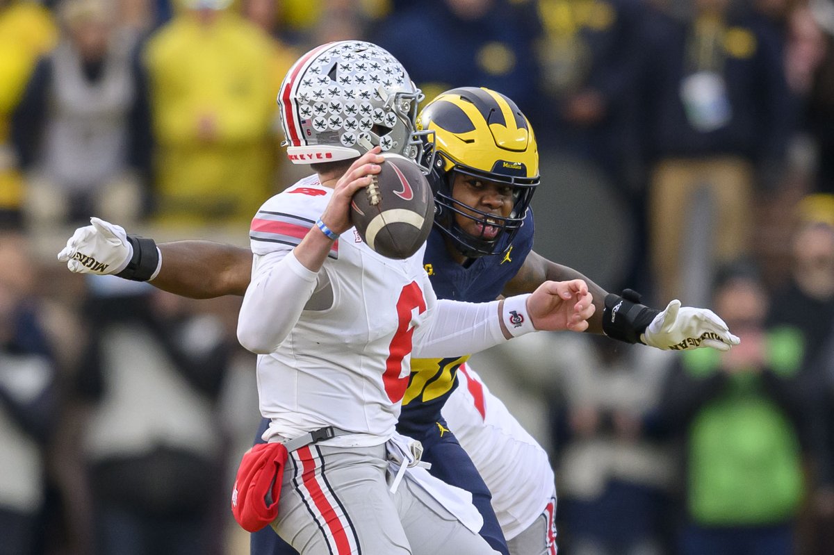 Going through my photos from last Saturday and this one of <a href="/jayharrell32/">Jaylen Harrell</a> jumped out at me.  <a href="/UMichFootball/">Michigan Football</a> <a href="/chengelis/">angelique</a> #MichiganFootball
