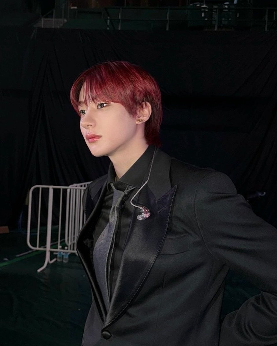 realriization's tweet image. 231129 라이즈 공계 인스타그램

Anton played the cello .. :p 🎵🎶

#RIIZE #라이즈 #앤톤 #ANTON