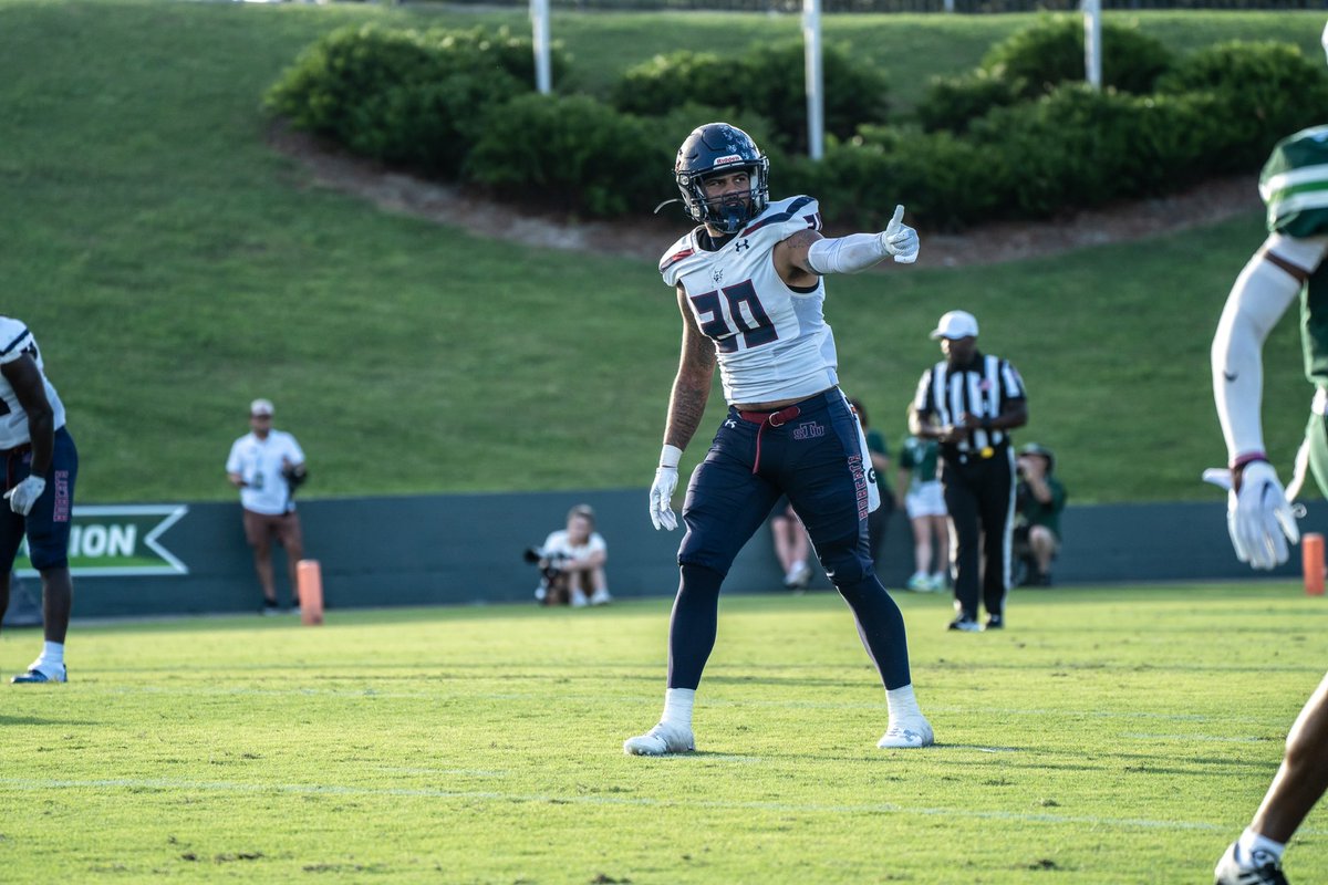 KingTrevvz's tweet photo. Wanna give a big thanks to all my teammates, family, &amp; supporters and a huge thank you to @STU_Football 🙏🏽❤️‍🔥 Forever love. #20out https://t.co/JOXKZNgLm4