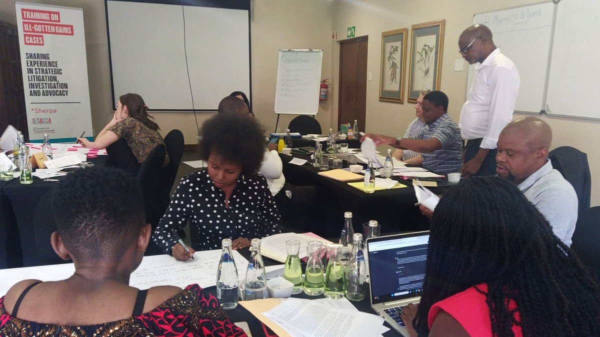 🇿🇦 Sherpa's team is currently in South Africa to share its experience on strategic litigation and advocacy on ill-gotten gains cases with 12 organisations from the region. Thank you to all participants and to our partners @AfricanACCA and @FinUncovered. #corruption