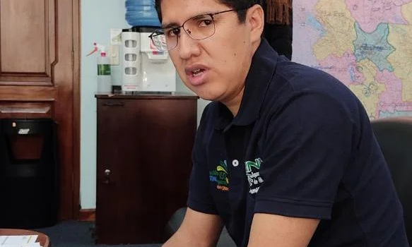PLineabo's tweet photo. #Sociedad 
ANH llama a la calma y otra vez atribuye a “rumores malintencionados” las filas en algunos surtidores
👉https://t.co/6vTu9oHbNF https://t.co/1kmHqCJ1E6