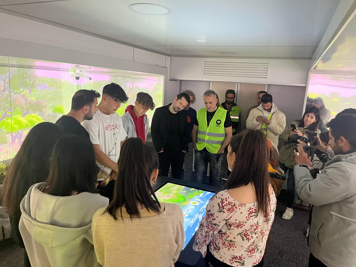 Hatay…
<a href="/Papara/">Papara</a> ile birlikte Şakrak bilim tırımızda öğrencilere yönelik pratik eğitimler devam ediyor.
Yakında Gaziantep ve Kahramanmaraş’ta öğrencilerle buluşacağız 💚💚💚