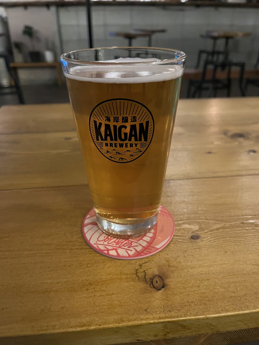 DanteAAn's tweet photo. 4 hours after touchdown in Japan I went to 下北沢 for beer and music. @pomodolo_jp was a fantastic show with great interplay between drums and riffs. @shaberanakereba was my main goal and they delivered a great show. I’m still reeling from the awesome riff in モノガタリ 🤘🏼🤩🎠 https://t.co/s6qamjVX45