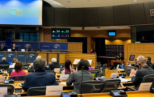 Helmut Scholz (@helmutscholzmep) on Twitter photo ππ§πΏββοΈ Excellent news on #medicines4all!
Access to generic medicines outside the EU could become easier thanks to todayβs vote in <a href="/EP_Trade/">INTA Committee Press</a>
Special thanks to @haimedicines <a href="/ellenthoen/">Ellen 't Hoen - @ellenthoen.bsky.social</a> <a href="/DimitriEynikel/">Dimitri Eynikel</a> <a href="/MSF/">MSF International</a> @msf_access <a href="/kvanbrempt/">Kathleen Van Brempt</a> & <a href="/CeOlivet/">Cecilia Olivet</a> for precious support & cooperation! ππ§πΏββοΈ Excellent news on #medicines4all!
Access to generic medicines outside the EU could become easier thanks to todayβs vote in <a href="/EP_Trade/">INTA Committee Press</a>
Special thanks to @haimedicines <a href="/ellenthoen/">Ellen 't Hoen - @ellenthoen.bsky.social</a> <a href="/DimitriEynikel/">Dimitri Eynikel</a> <a href="/MSF/">MSF International</a> @msf_access <a href="/kvanbrempt/">Kathleen Van Brempt</a> & <a href="/CeOlivet/">Cecilia Olivet</a> for precious support & cooperation!