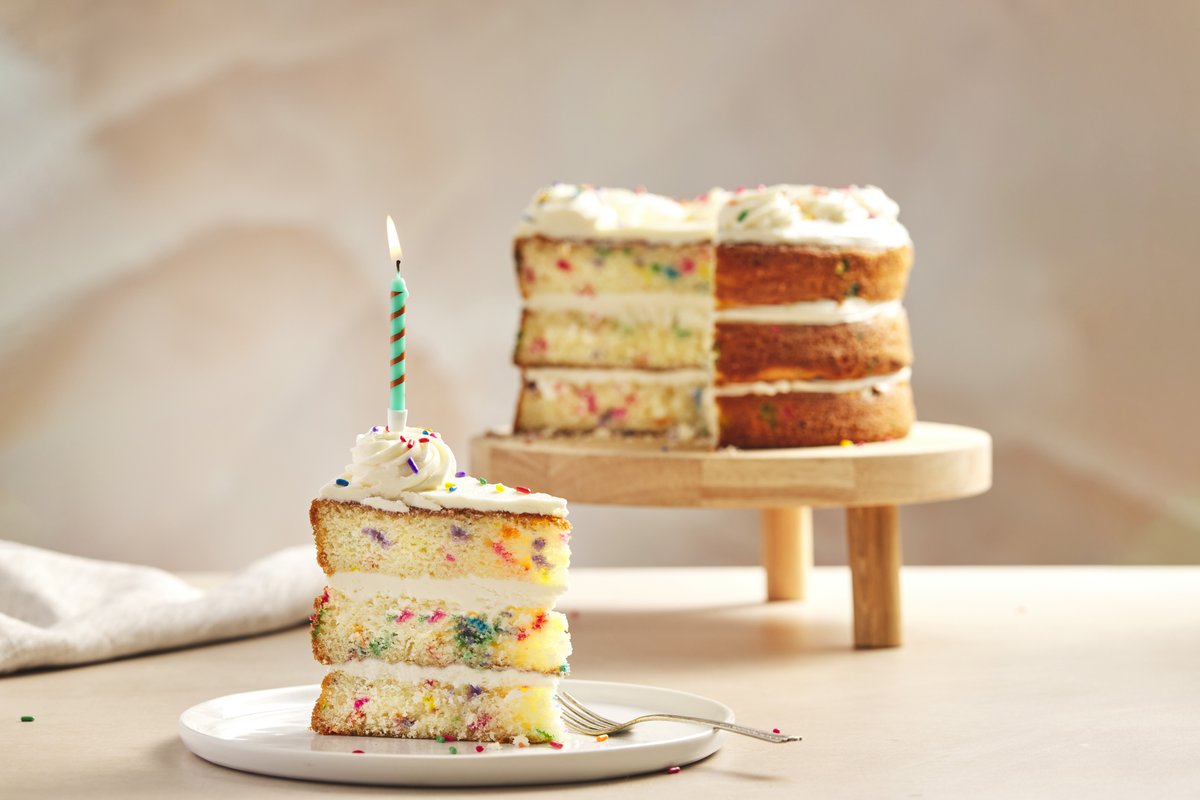 𝗧𝗮𝗸𝗲 𝘆𝗼𝘂𝗿 𝗖𝗿𝗲𝗺𝗲 𝗖𝗮𝗸𝗲𝘀 𝘁𝗼 𝘁𝗵𝗲 𝗻𝗲𝘅𝘁 𝗹𝗲𝘃𝗲𝗹 𝘄𝗶𝘁𝗵 𝗕𝗮𝗸𝗲𝗹𝘀

Introducing Plain and Chocolate Crème Cake Mixes from Bakels, moist with great volume and good shelf life.

Discover: bit.ly/4608TPh 

#cremecake #cake #plain #chocolate