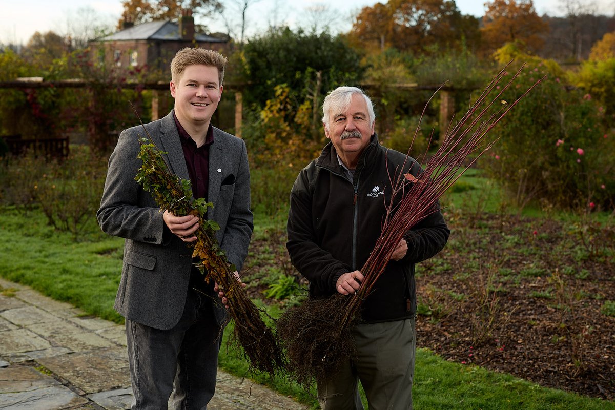 🌳 Want a free tree to plant in your garden?

We’re giving away 4,000 trees to residents to help increase biodiversity across the district 🐝 

Find out more about how to claim your free tree at orlo.uk/DZras