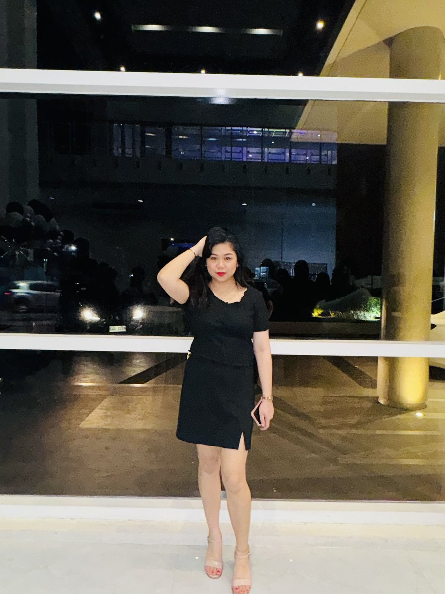 yanonline's tweet photo. Ano ka hilo? Eme https://t.co/csrkA2Ml7z