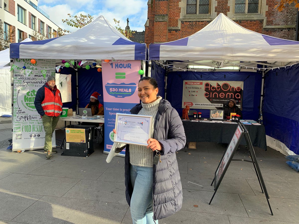 YourActonBID's tweet image. WOW... we won an award! Our team is surprised &amp;amp; thrilled to have received the Chamber of Commerce Recognition Award from @westldnchambers Thank you! Congratulations to our neighboring BID's  @DiscoverFulham &amp;amp; @HammersmithBID who also won. 
 #westldnchambers #Acton