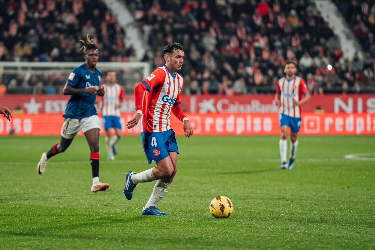 arnaueti_4's tweet photo. Sumem un punt davant un gran rival i som conscients que dissabte l’hem de fer bo. Això no s’atura, @GironaFC Gràcies afició per no fallar mai!! https://t.co/RfnMxyRiKm