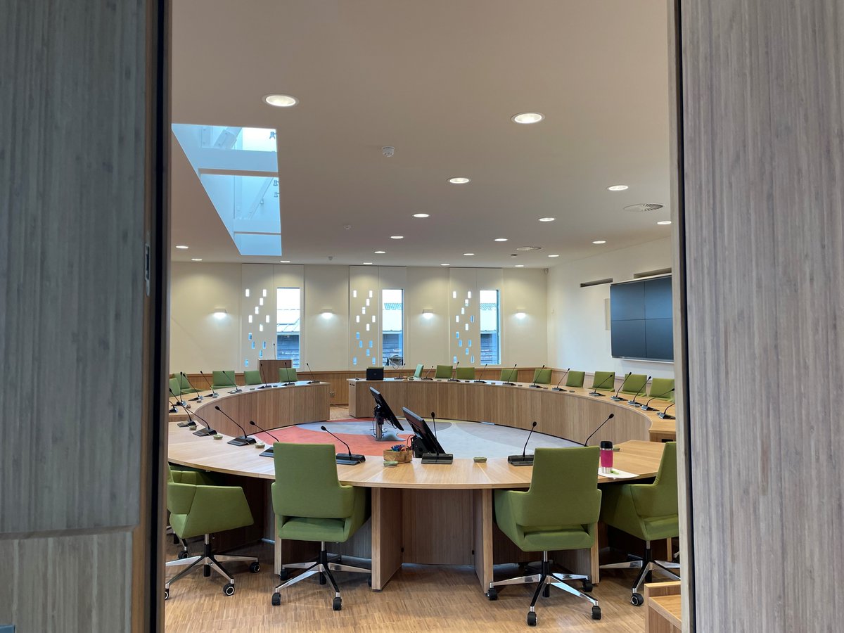 Donderdag 30-11 vergadert vanaf 19.30 uur de commissie Samenleving, duurzaamheid&amp;bedrijfsvoering. Op de agenda staat oa budget uitvoeringsprogramma cultuur Molenlanden. Kijk voor de hele agenda én om thuis mee te kijken op is.gd/GCjVUb