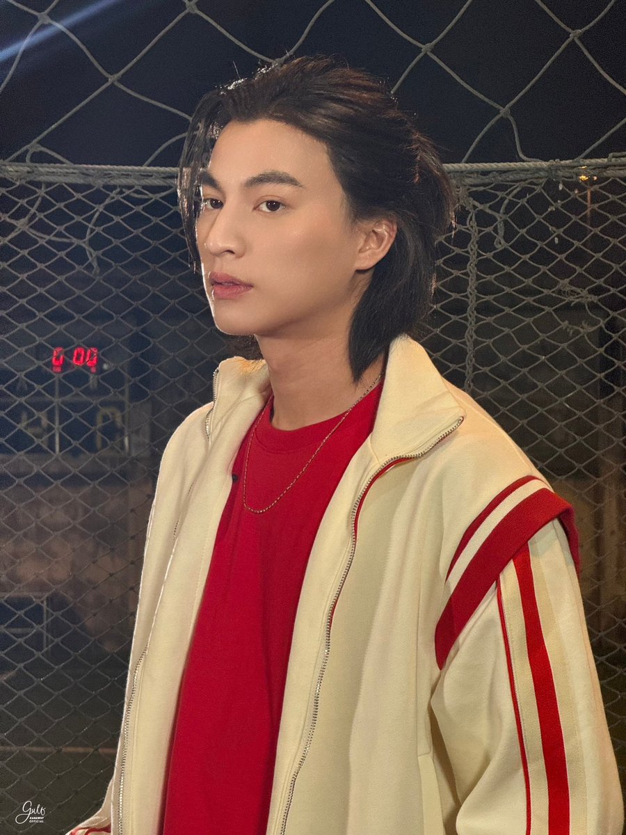 Gulfkanawutofc's tweet photo. มุมข้างที่จริงใจ หล่อสุด ๆ 😻

#BigMatchTaokaenoiXGulf https://t.co/ozlbFTmNHZ