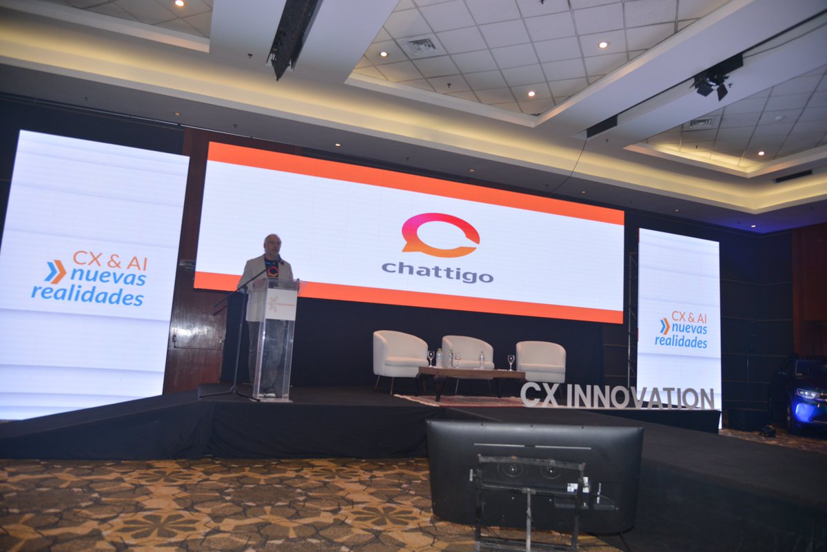 Chatsbots y Empatía: Inteligencia artificial para mejorar la experiencia del cliente, fue el tema desarrollado por @ernestodoudchitzky - CEO- de @chattigo_tweet 
Disfruta de la presentación en el siguiente link 👉🏻 youtube.com/watch?v=js1ZJK…