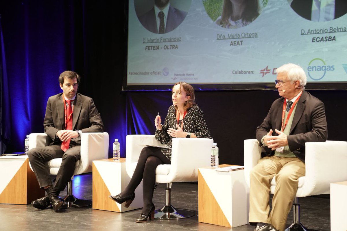 APHuelva's tweet photo. Arranca el 2º panel 'Eficiencia - Digitalización y armonización para aumentar la competitividad', de cara a agilizar gestiones como las aduaneras, mediante la Ventanilla Única Europea, o la optimización de las cadenas de transporte
Con @FETEIA #AgenciaTributaria #Yilport #ECASBA https://t.co/pJ8I1fBD21