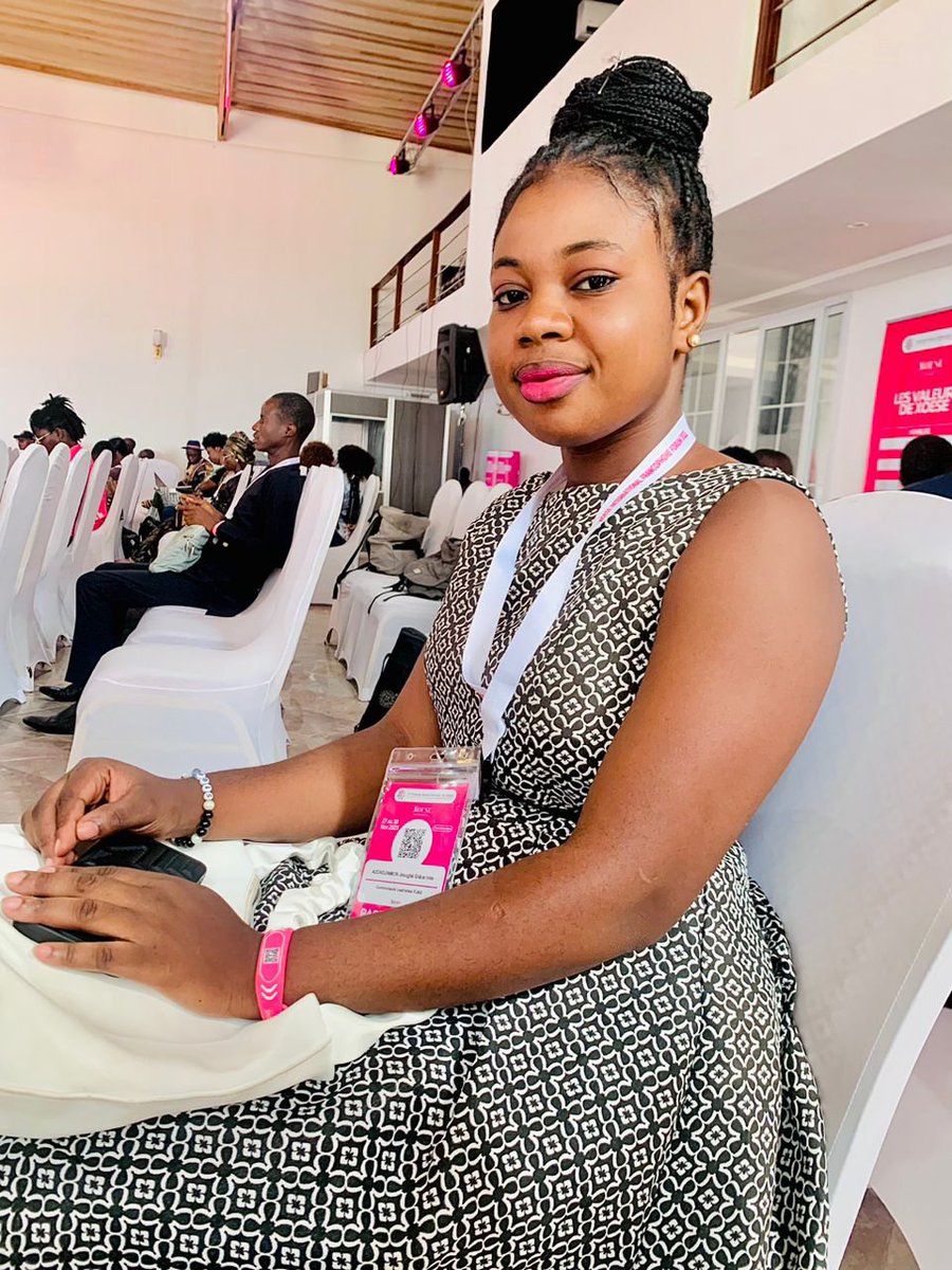 IAzondjinm19908's tweet image. Day 2: Financer le mouvement féministe francophone.
Qui?
Comment ?
Pourquoi ?

Nous venons de finir avec ce panel très intéressant et très riche en échanges au forum @fxoese
Cc @MontchoMarlene2 
@LeadElles🥰

#fxoese
#LeadElles